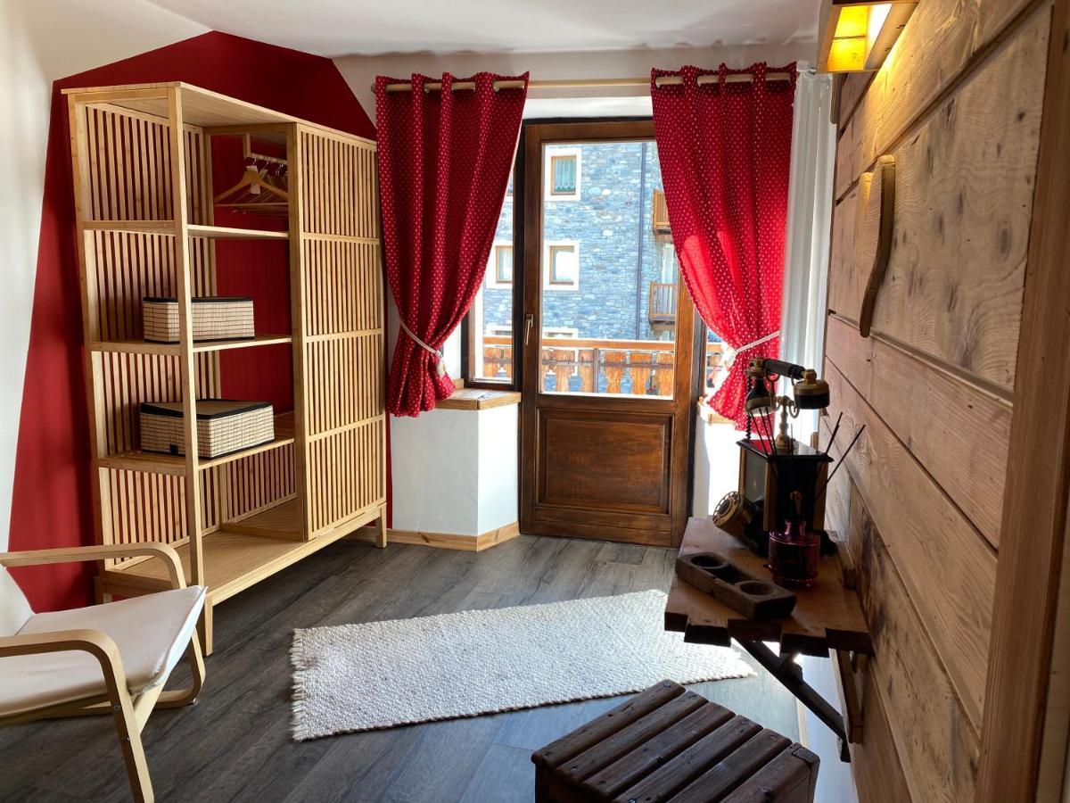 Maison Rongier Nel Centro Di Cogne Eksteriør billede